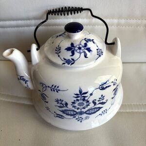 Vintage Blue Onion Floral Ceramic Teapot Wire Metal Handle Cobalt Blue White